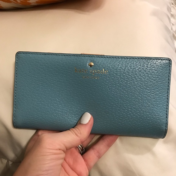 Kate spade wallet - Picture 1 of 3